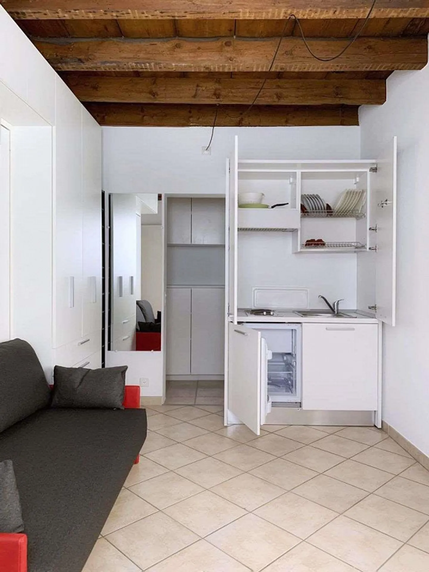 Modernes Möbliertes Studio Nur Wenige Schritte Vom See Entfernt - Alles Inklusive Formel - Foto 1 von 4