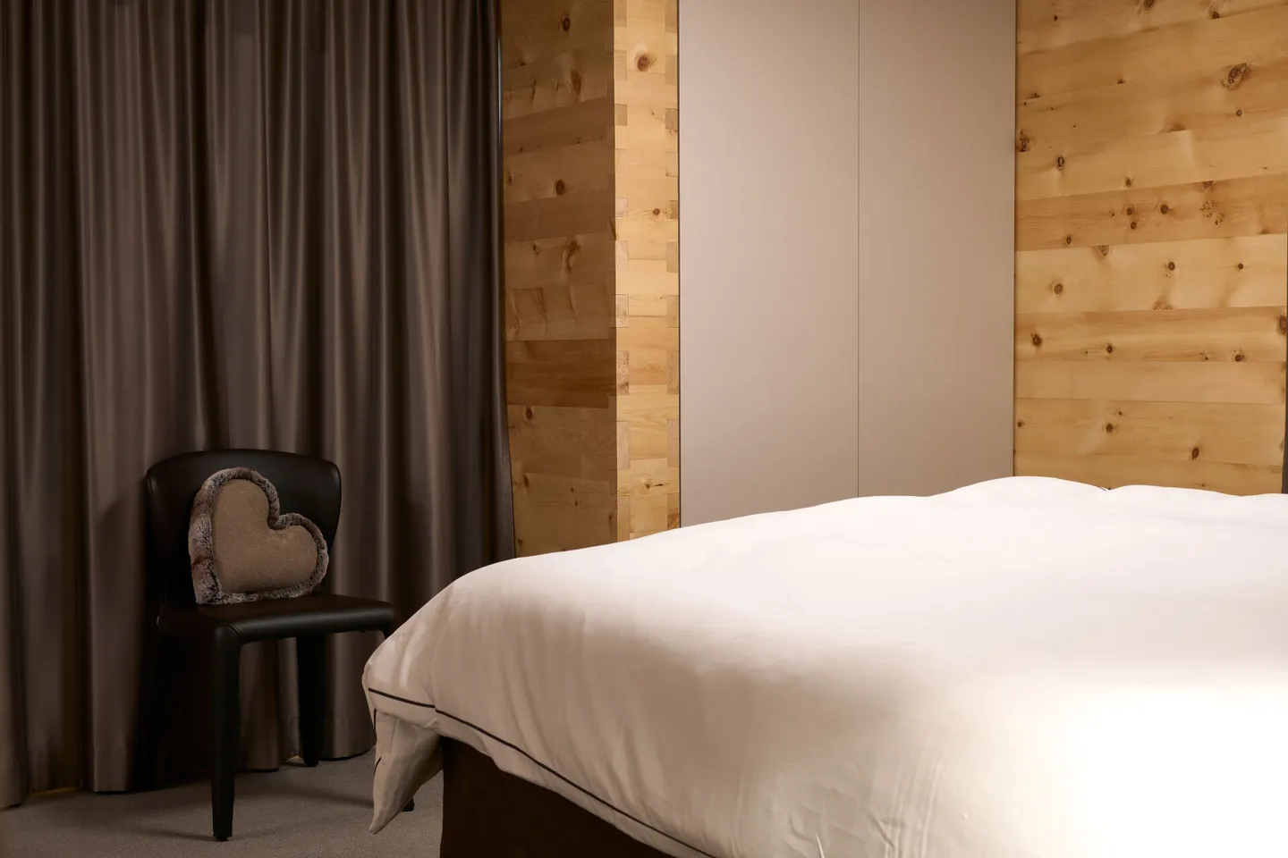 Managed 3.5 Room Apartment in LAAX - Photo 8 of 14