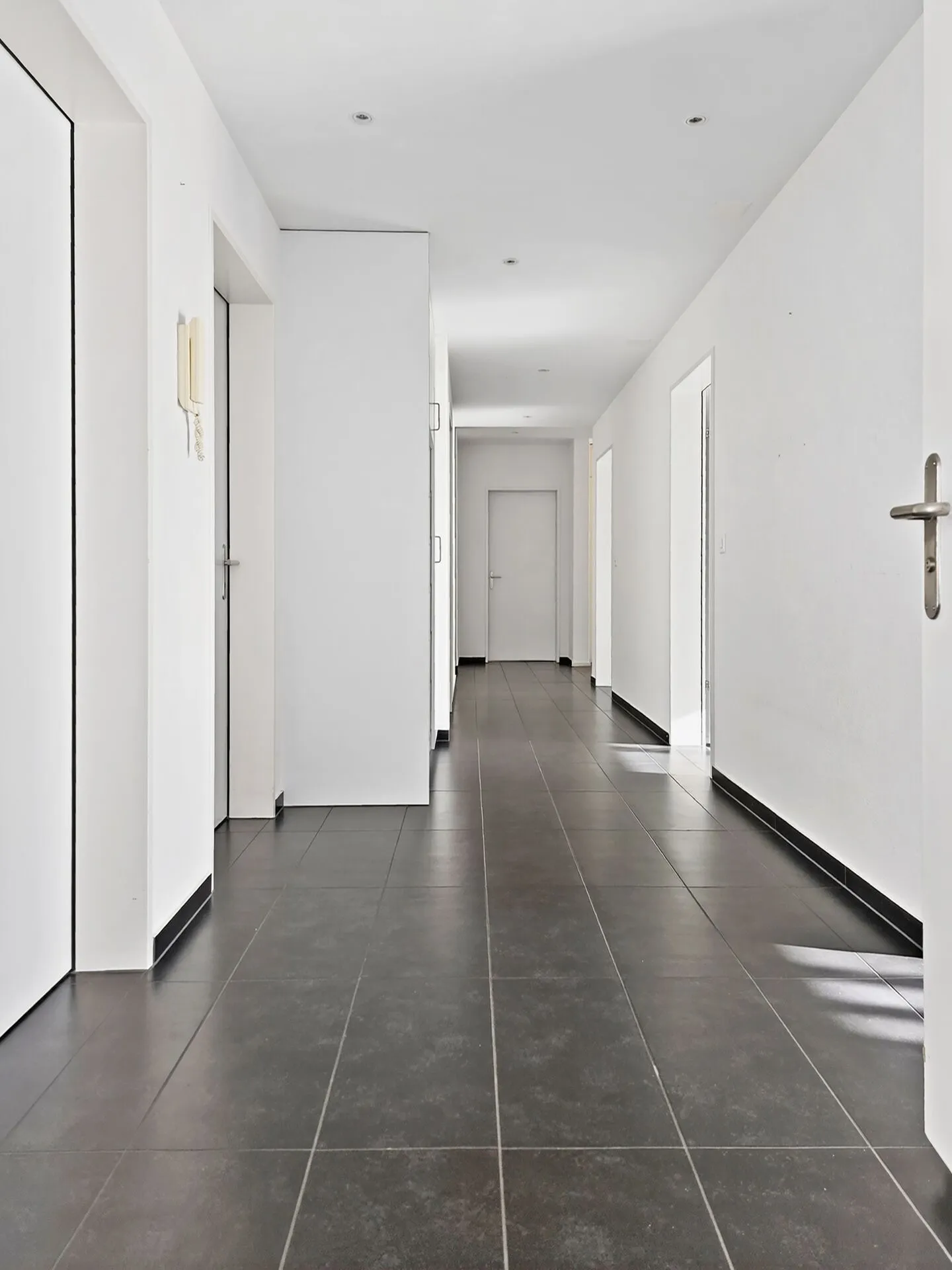 Paradiso familiare soleggiato con terrazza e giardino - Foto 8 di 23