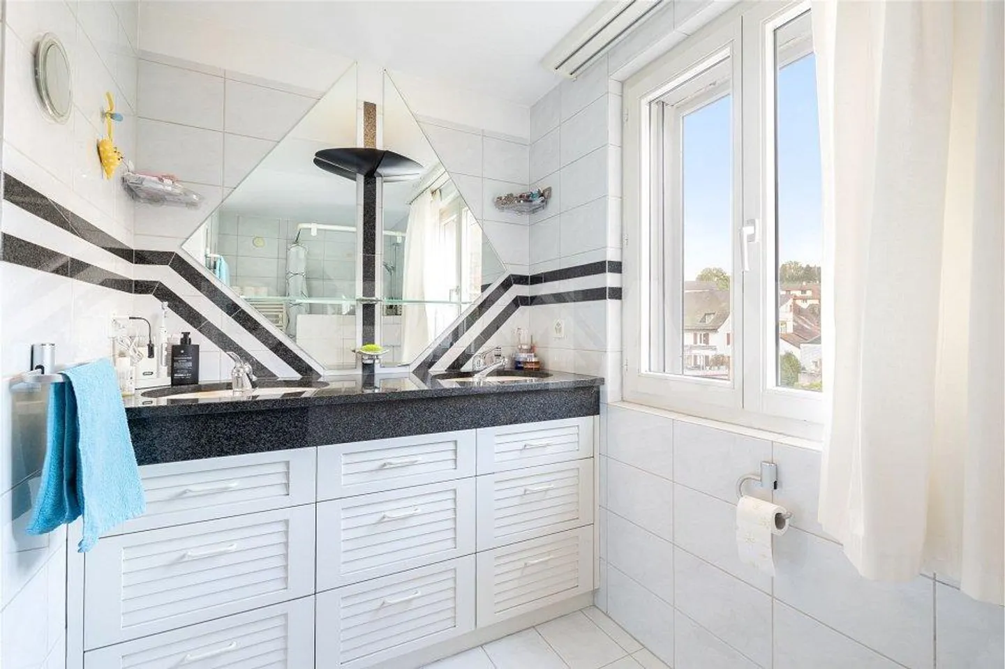 L'architecture rencontre l'atmosphère – une maison pour arriver et profiter - Photo 8 sur 13