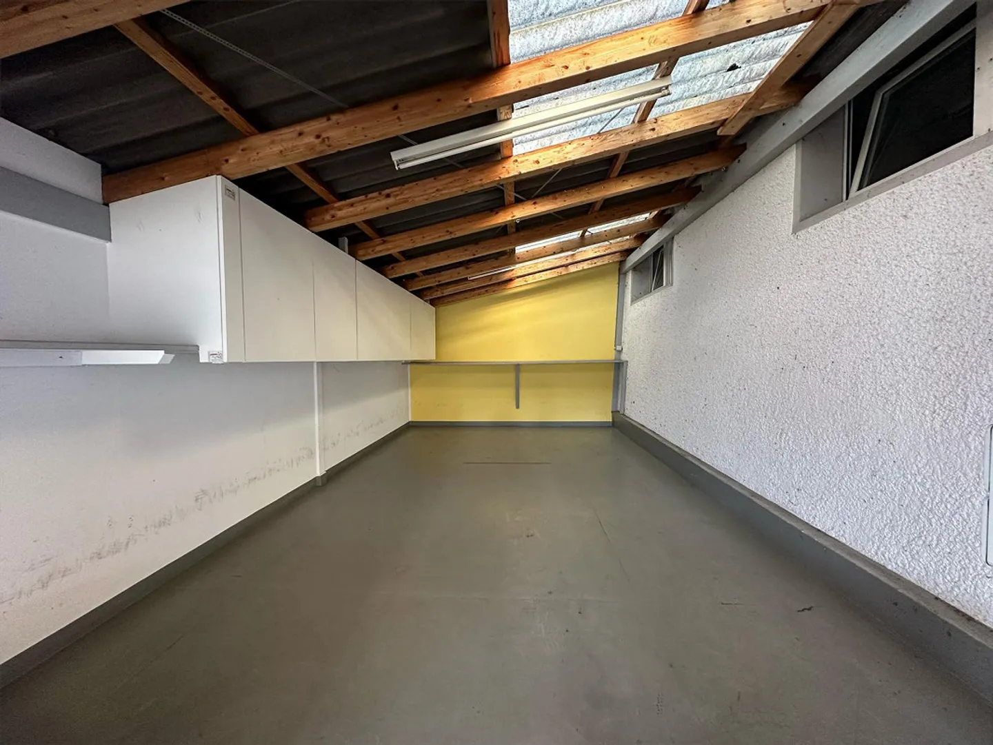 Commercial / Showroom - Photo 6 of 12