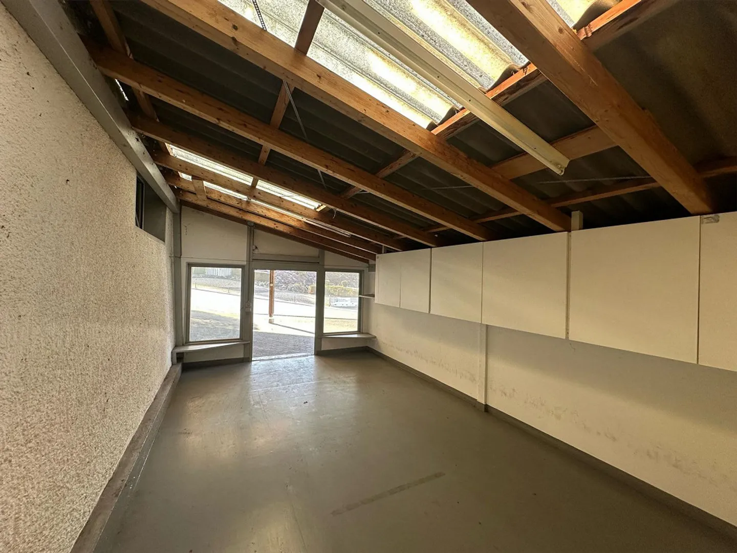Commercial / Showroom - Photo 7 of 12