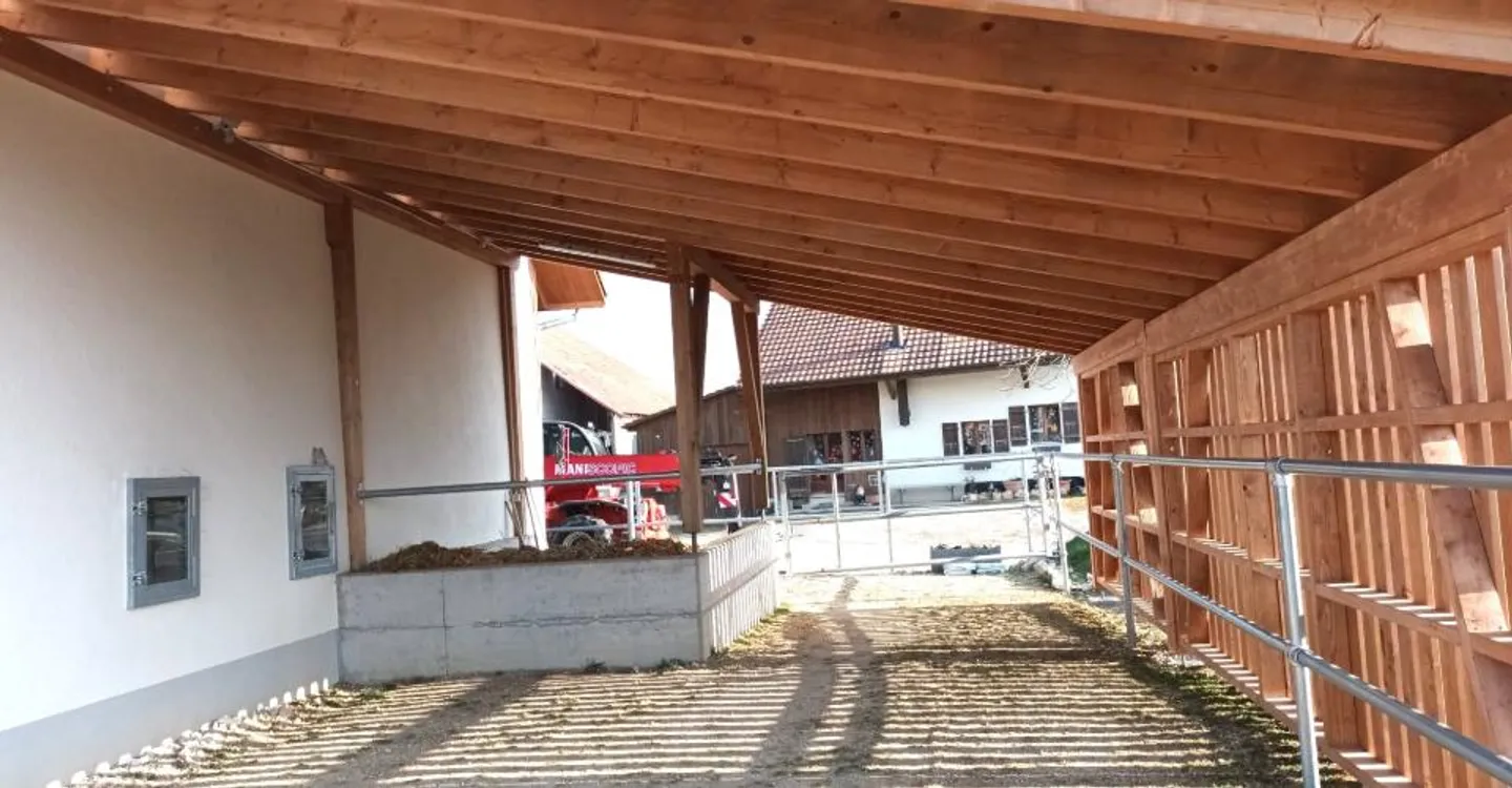 Ferme rénovée avec installations équestres - Photo 10 sur 29