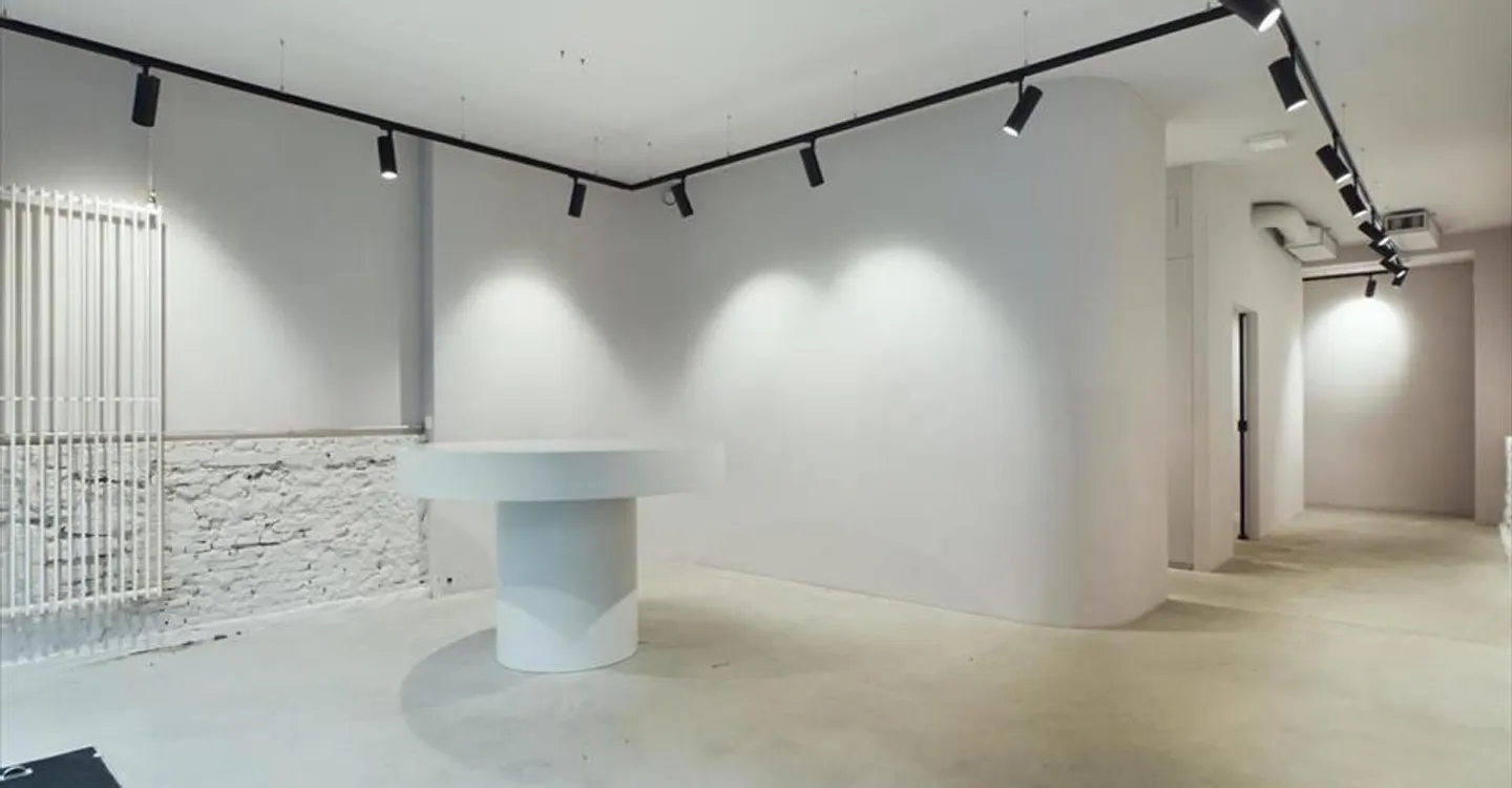 Mischgenutztes Gebäude mieten - Foto 6 von 10