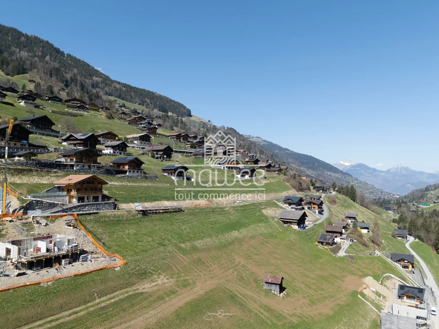 Neues individuelles Chalet mit großem Balkon und freiem Blick! - Foto 12 von 13
