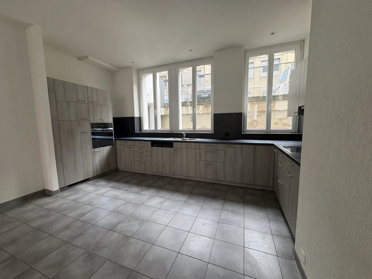 Appartamento di 4,5 locali in città - Foto 3 di 7