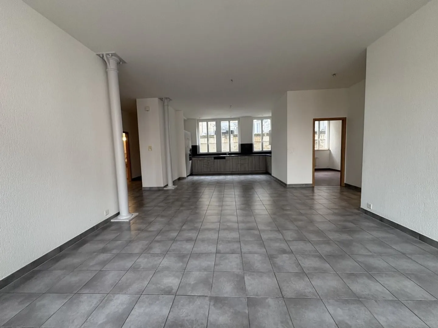 Appartamento di 4,5 locali in città - Foto 2 di 7