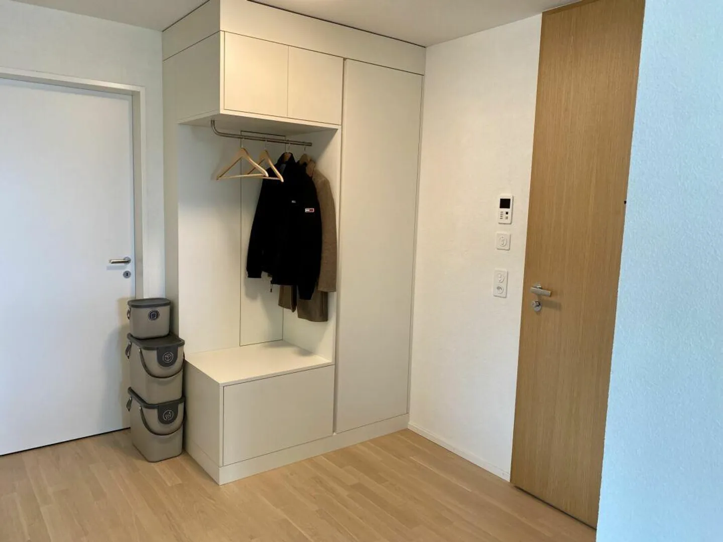 Situato in posizione centrale, top moderno e sopra i tetti di Wittenbach... - Foto 1 di 9