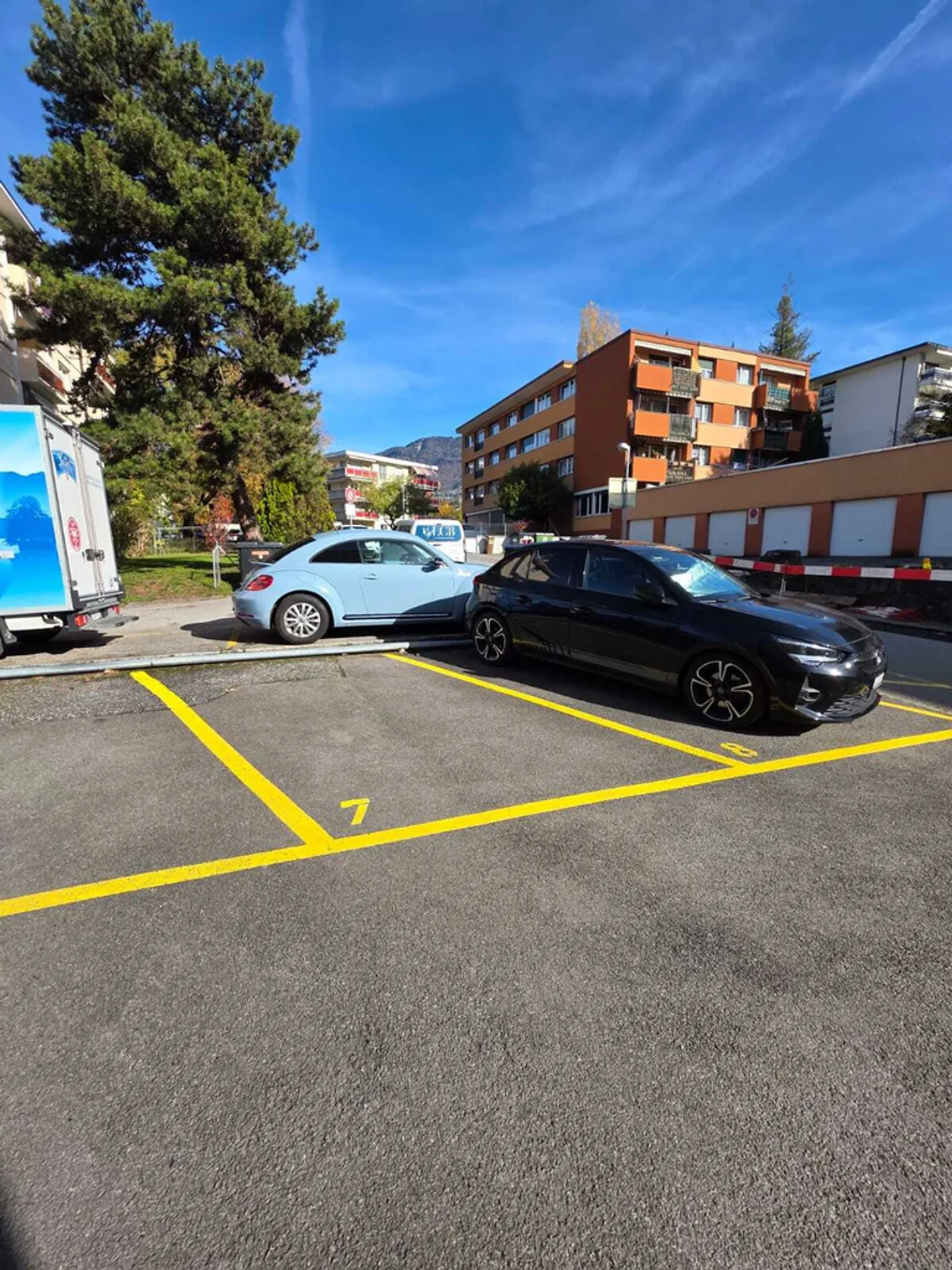 Place ouverte - Photo 2 sur 2