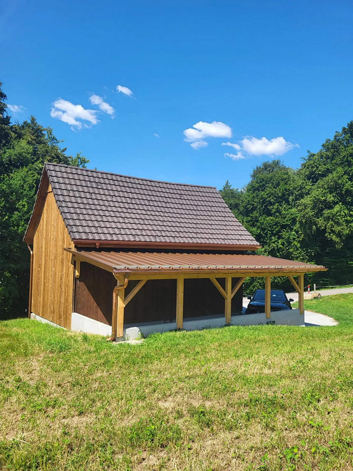 Wood magazine in Freienbach, ideal as storage or workshop - Photo 1 of 4