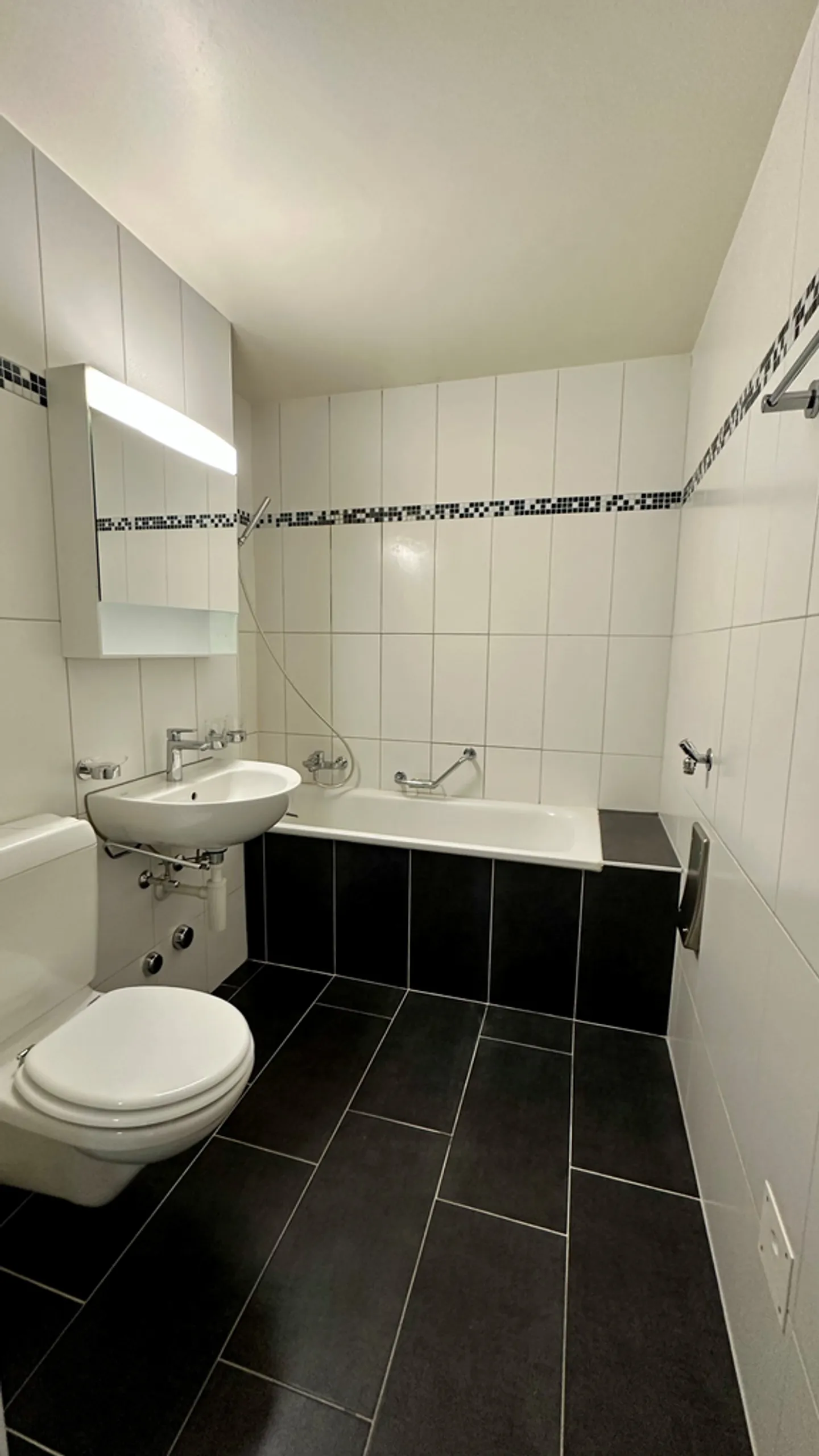 Geräumige 4.5-Zimmer-Wohnung - Foto 10 von 12