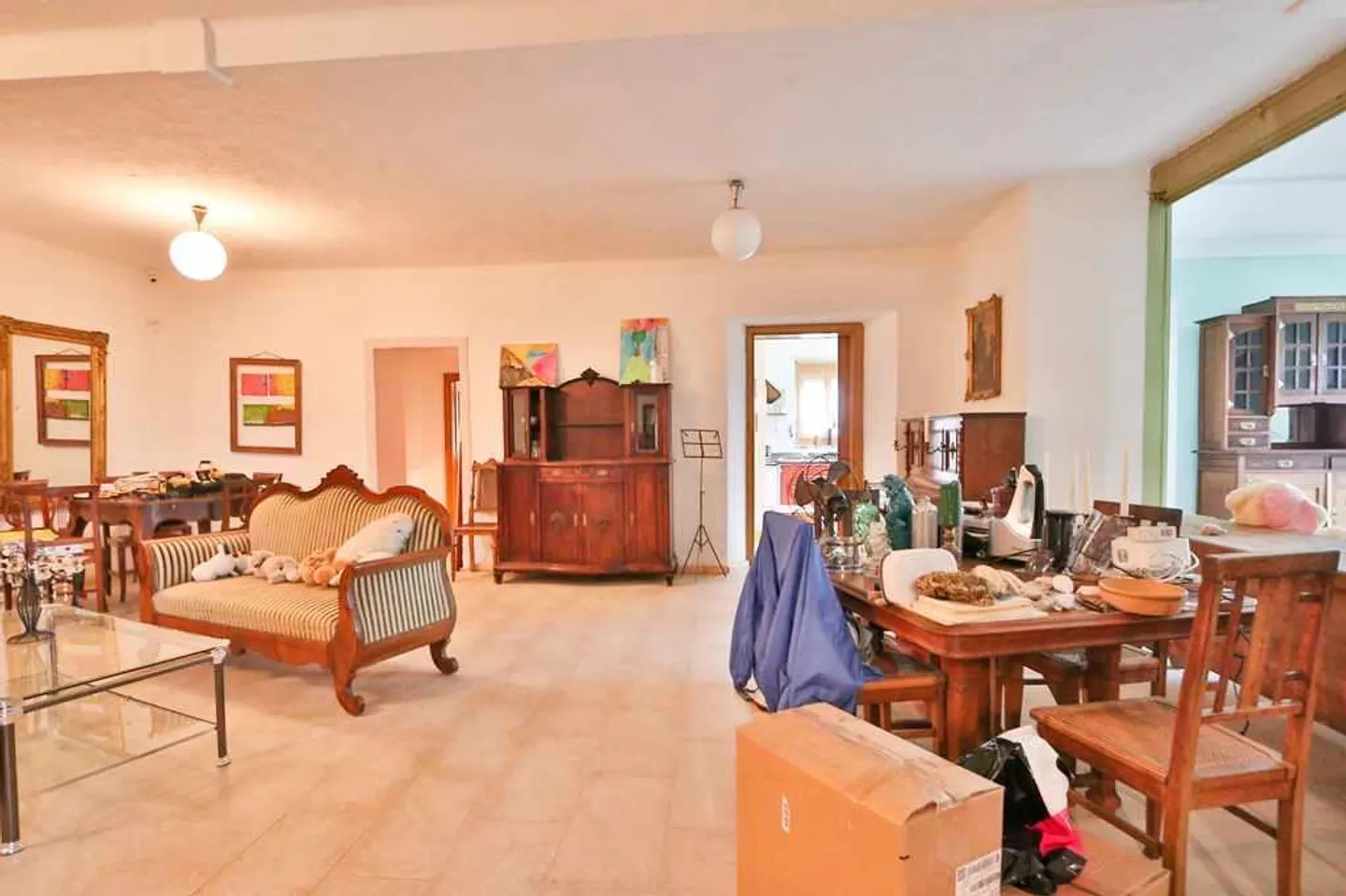 Charming 16-Room Chalet - Photo 8 of 21