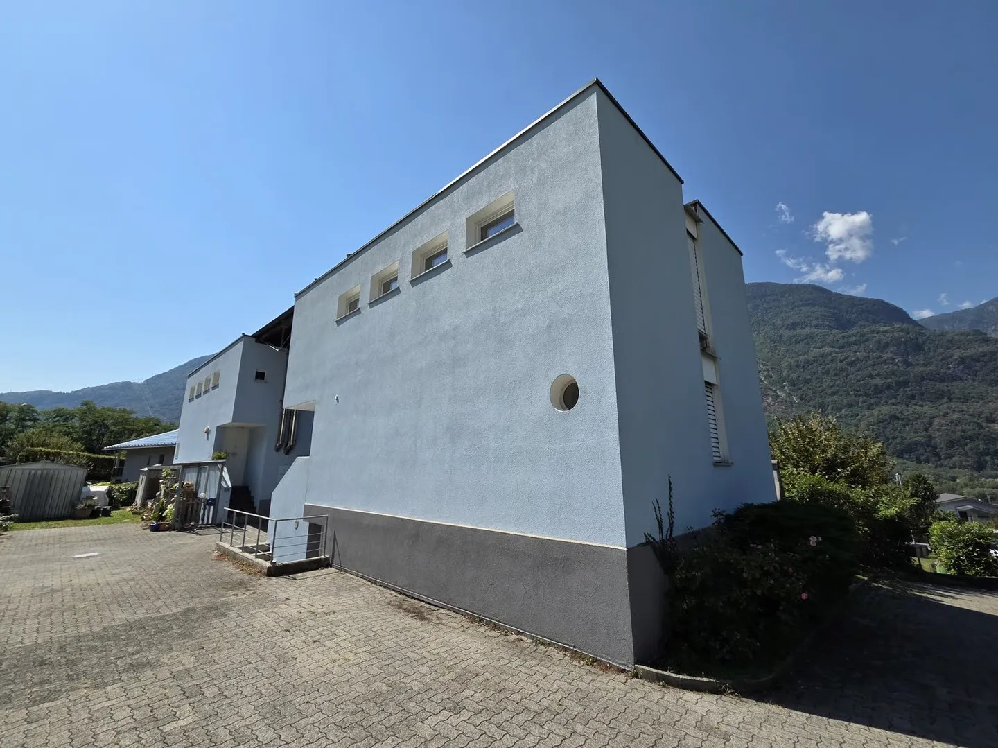 Casa unifamiliare in zona residenziale tranquilla - Foto 12 di 20