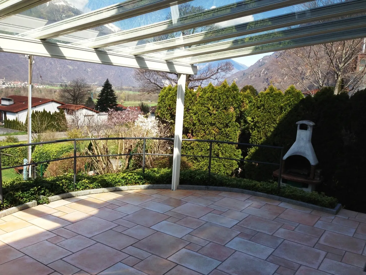 Casa unifamiliare in zona residenziale tranquilla - Foto 13 di 20