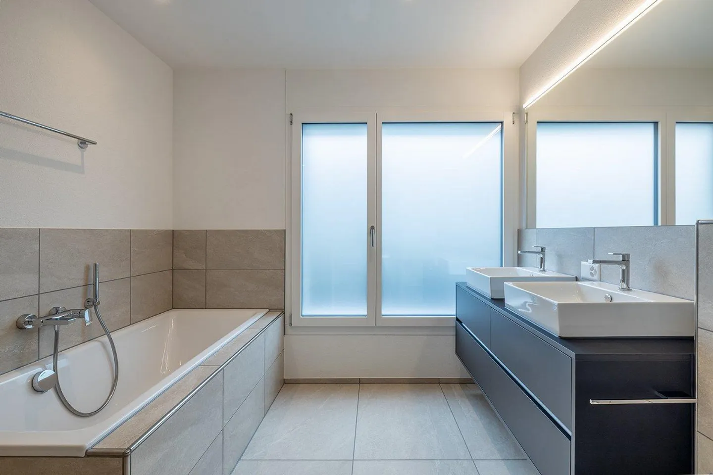 Sonnige 4½-Zimmer-Wohnung im EG in ruhigem, familienfreundlichem Qu... - Foto 12 von 13