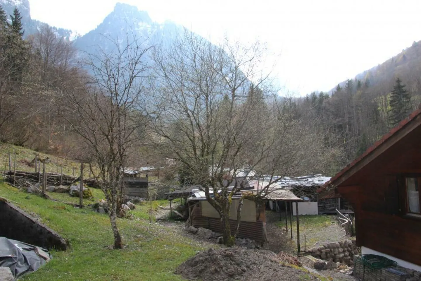 Grande chalet di 5 1/2 locali di circa 136 m2 di superficie abitabile su un lotto paesaggistico di 7 - Foto 13 di 13