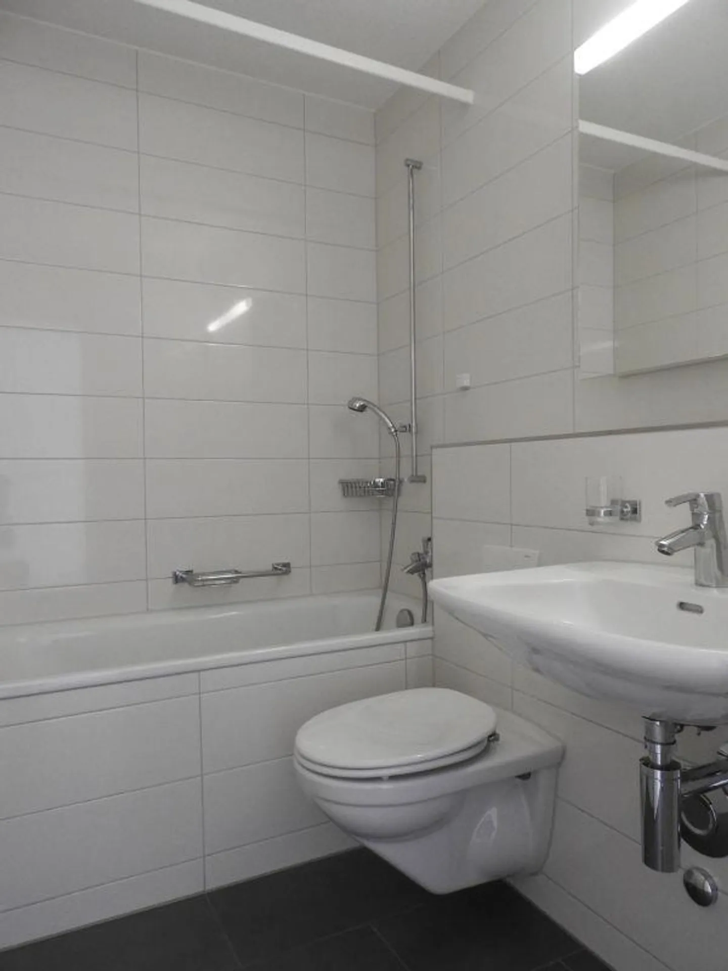 Charmante appartement de 3,5 pièces dans le quartier de Blüemlismatt - Photo 5 sur 12