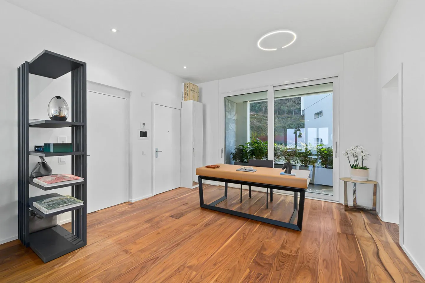 Chices Apartment mit Seeblick - Foto 4 von 13