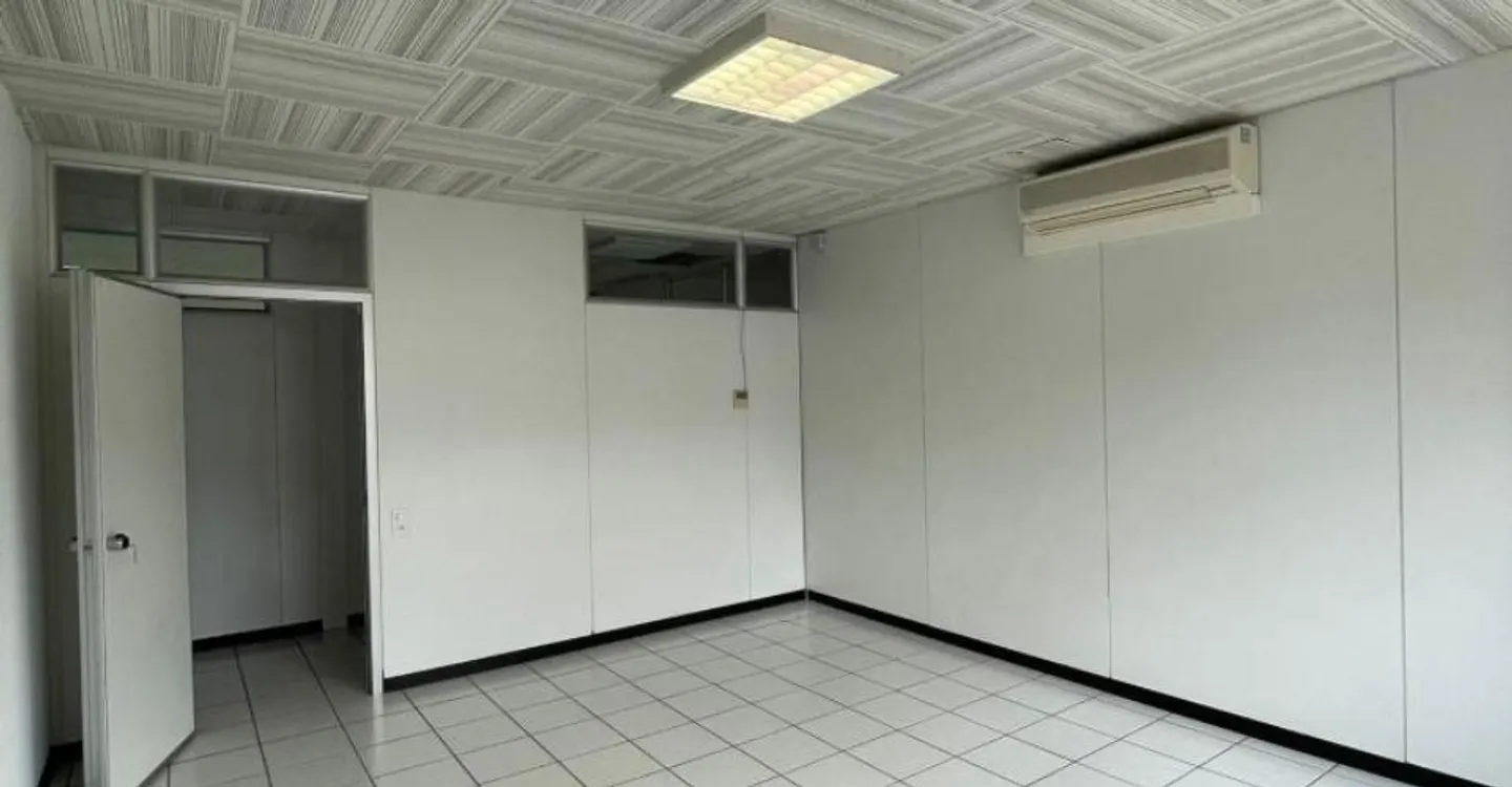 Il tuo spazio commerciale a Rivera - Foto 1 di 6