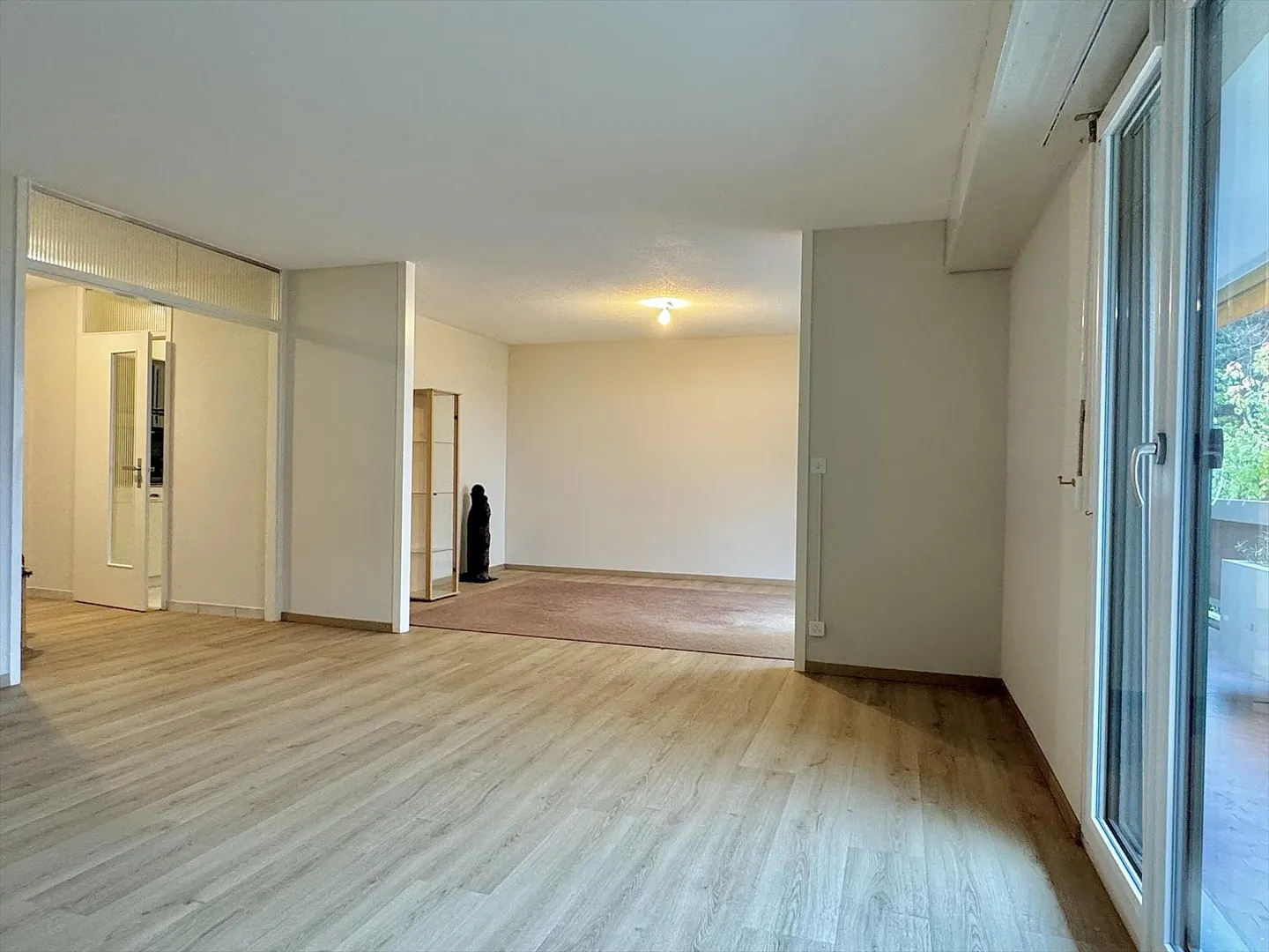 3.5 Room Apartment - Photo 4 of 9