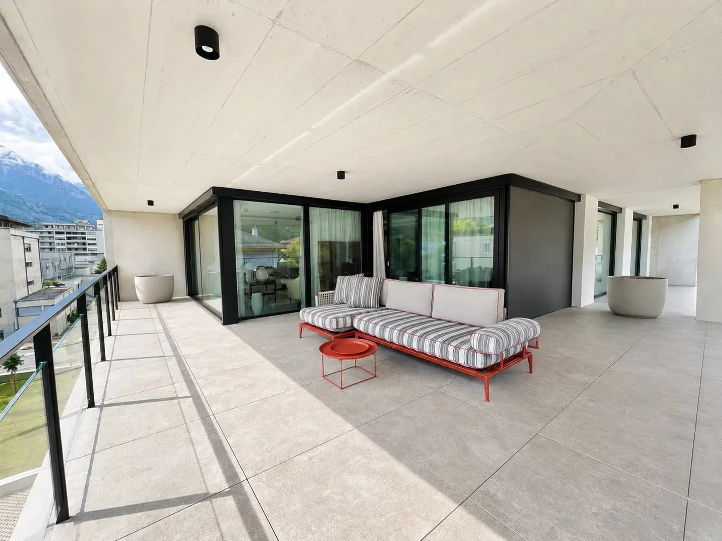 Hochwertige Wohnung mit Terrasse - Foto 4 von 9
