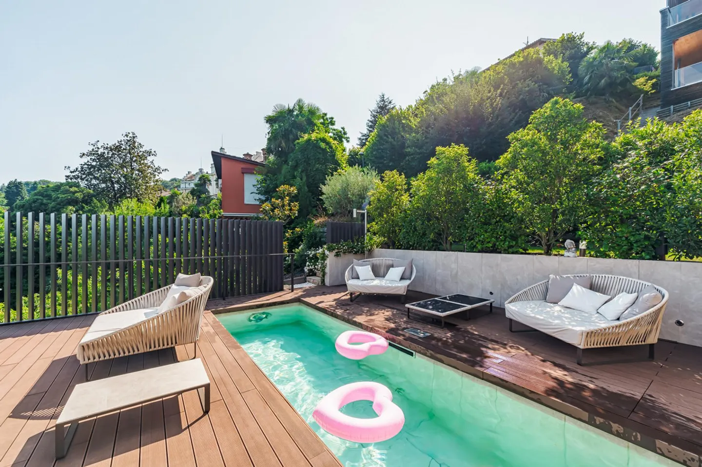 Elegantes Doppelhaus - Foto 2 von 13