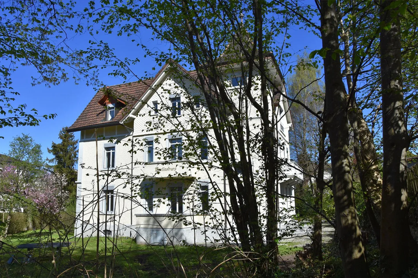 Maisonette Penthouse in Historic City Villa - Photo 2 of 16