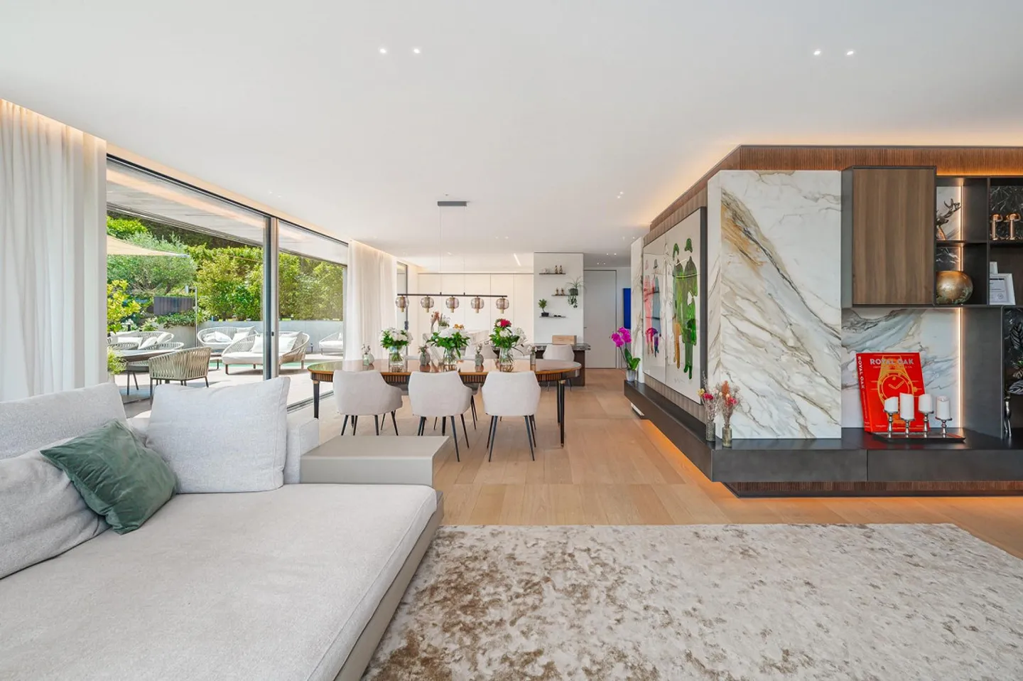 Elegantes Doppelhaus - Foto 6 von 13