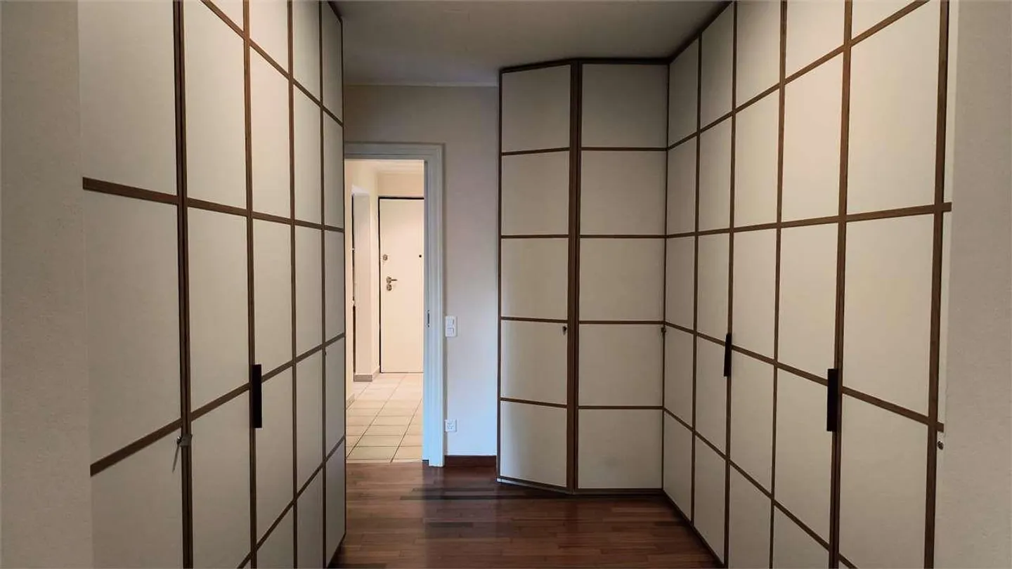 Albonago-Ruvigliana - Élégant 4.5 Pièces Vue Lac avec Jardin Privé - Photo 10 sur 13