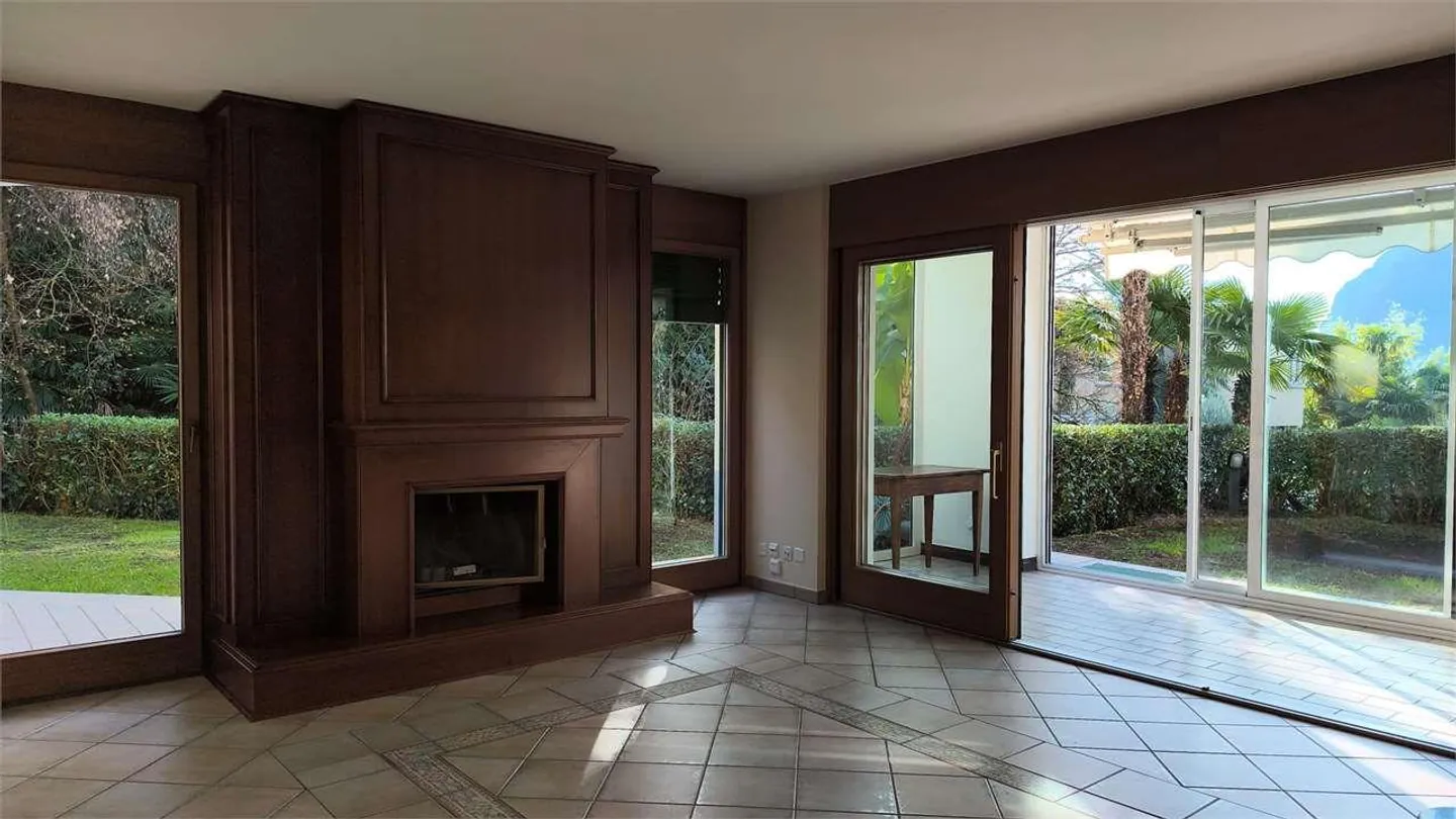 Albonago-Ruvigliana - Élégant 4.5 Pièces Vue Lac avec Jardin Privé - Photo 4 sur 13