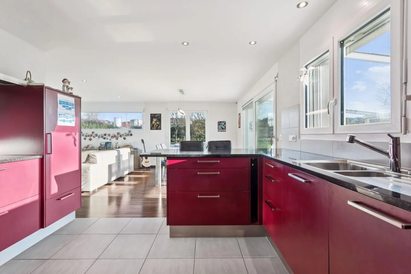 Geräumiges Einfamilienhaus - Foto 3 von 10