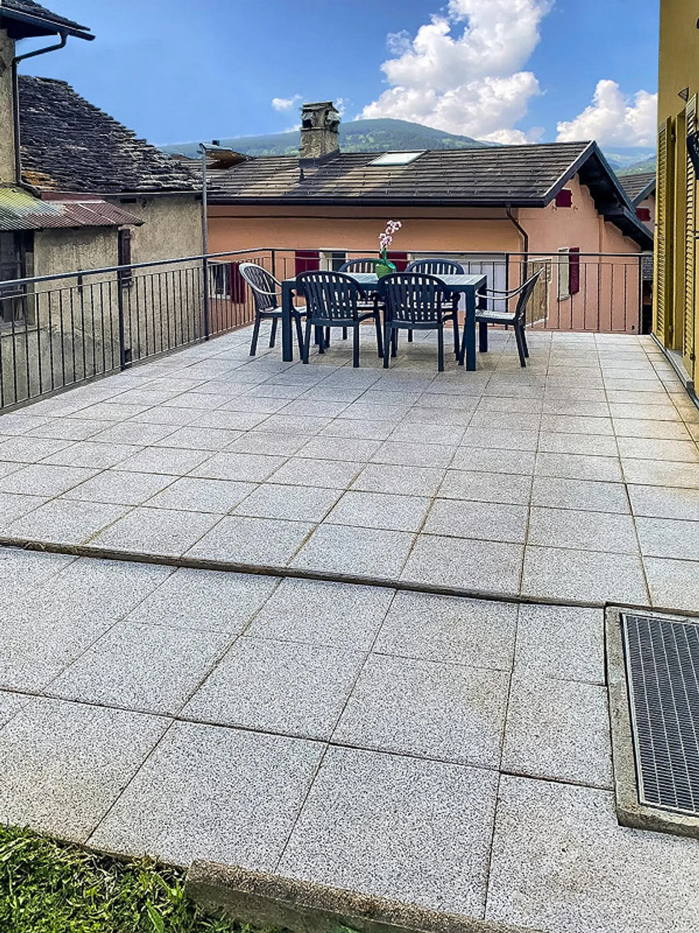 Bleniotal: Einfamilienhaus mit garten und garage - Foto 9 von 15