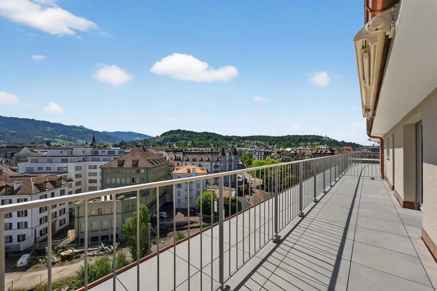 Exclusive penthouse apartment with terraces at Bundesplatz Luzern - Photo 10 of 12