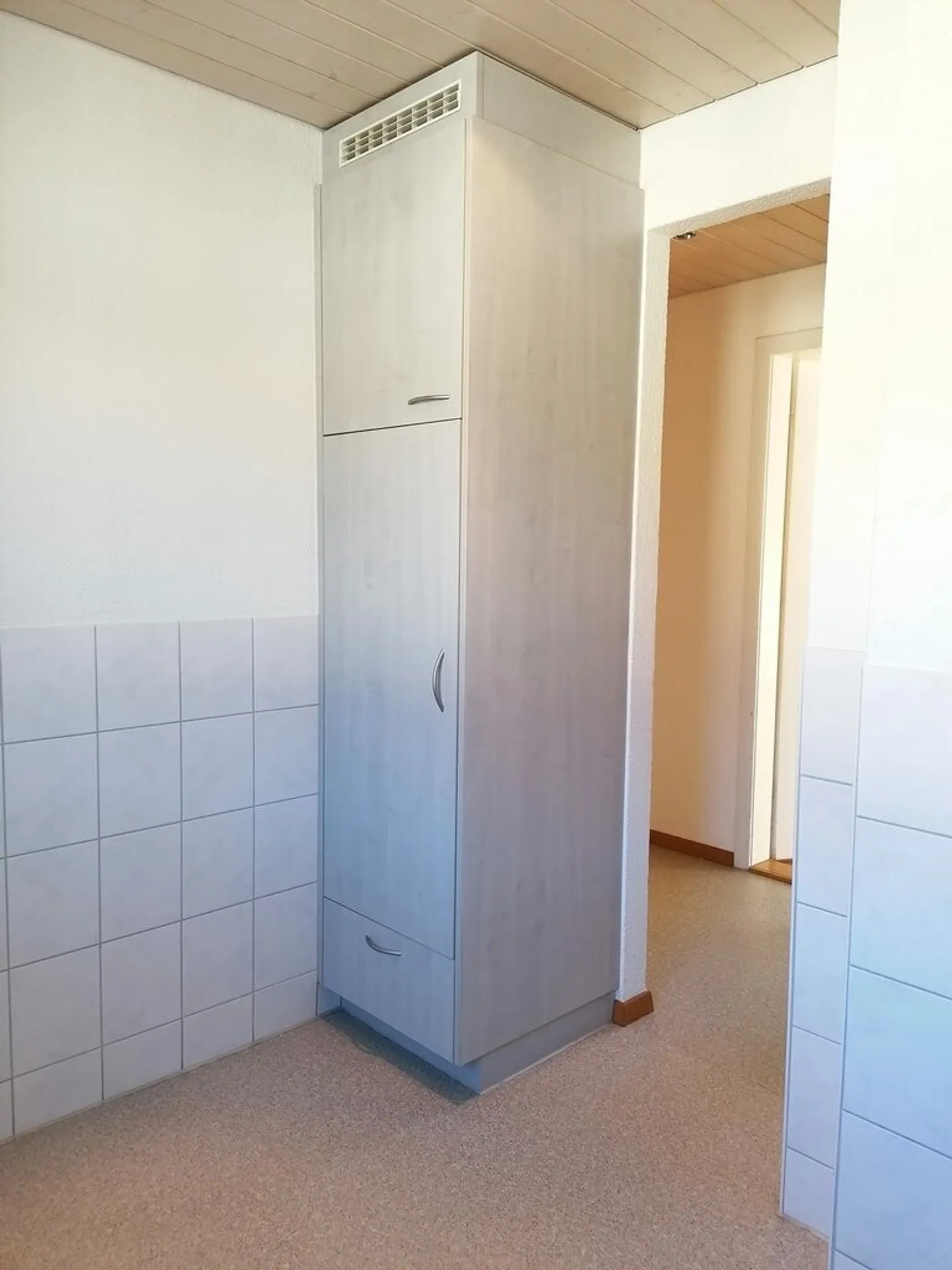 Charmante appartement de 2,5 pièces avec grand balcon ! - Photo 3 sur 8