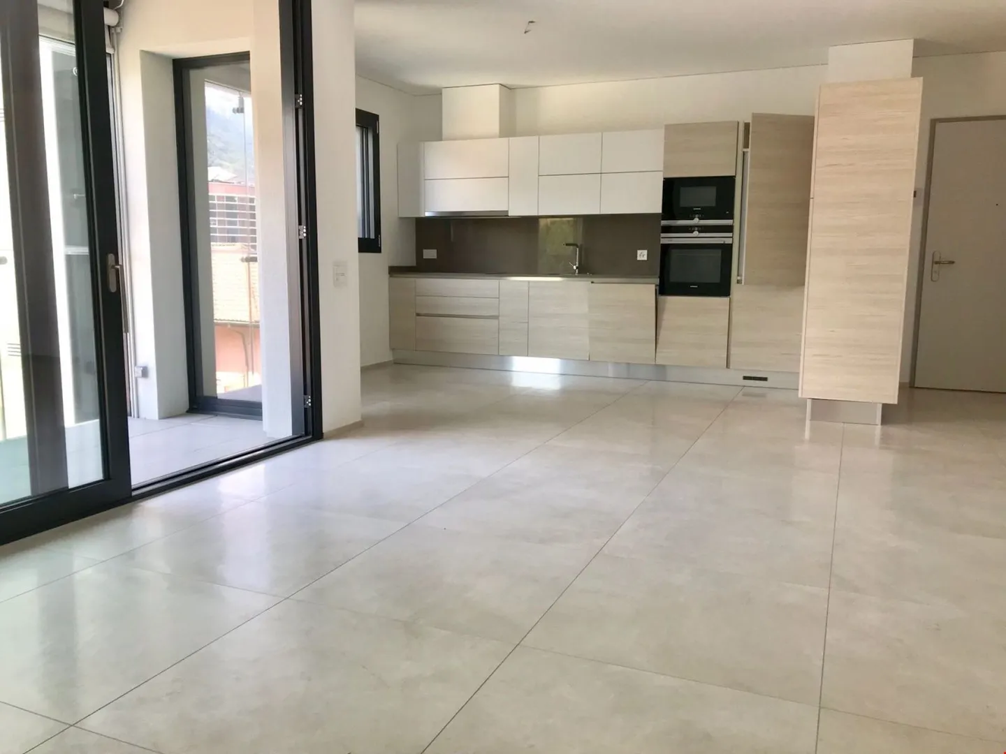 Lugano - Residenza Agorà - Appartamento 3.5 locali, 4° piano - Foto 3 di 15