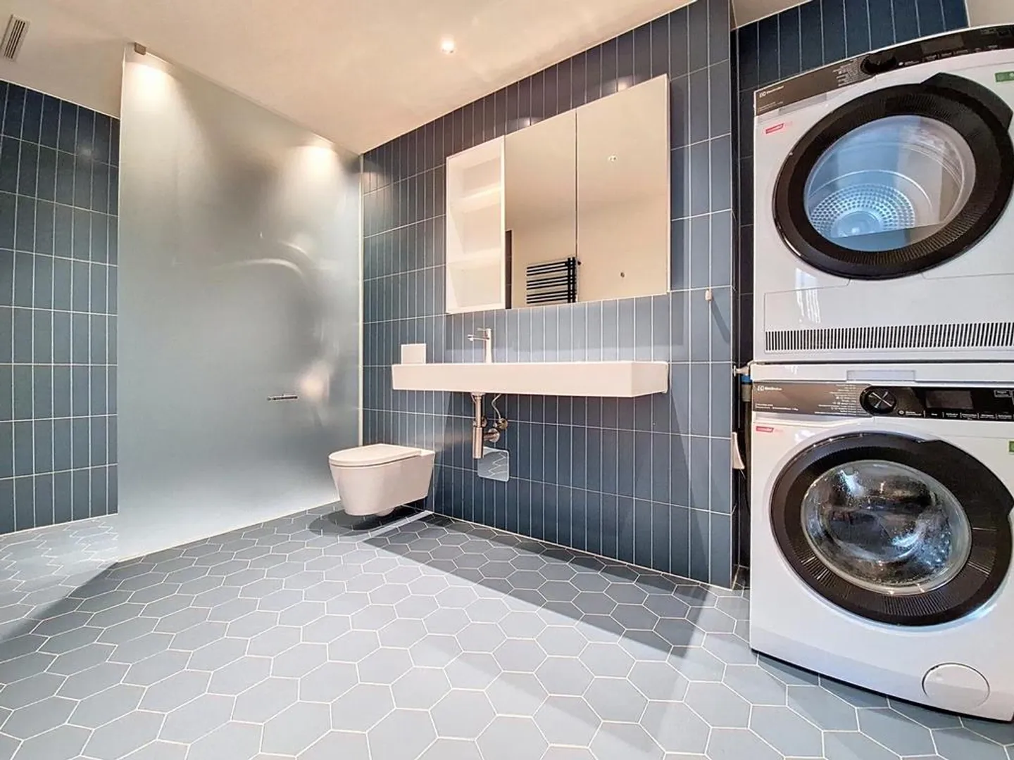 Living and Working in Loft Style - Photo 5 of 9