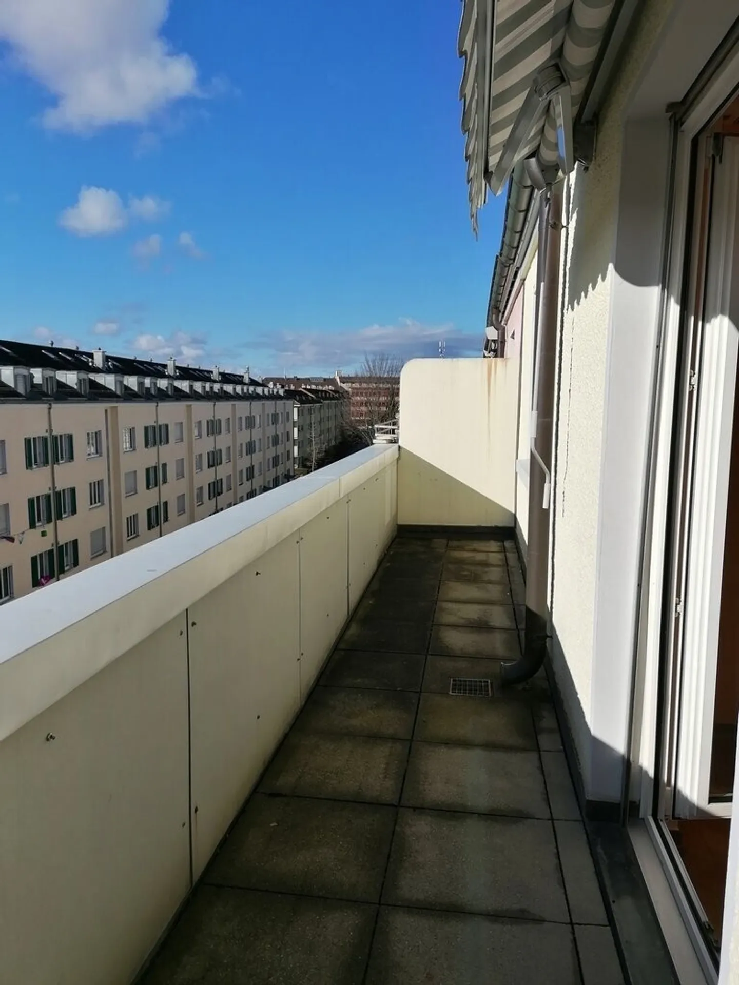 Charmante appartement de 2,5 pièces avec grand balcon ! - Photo 8 sur 8