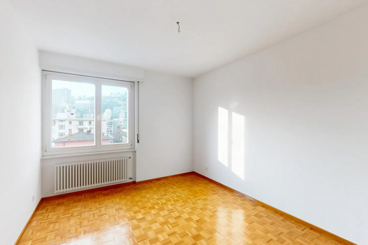 Spazi ampi in zona strategica a Lugano - Foto 6 di 10