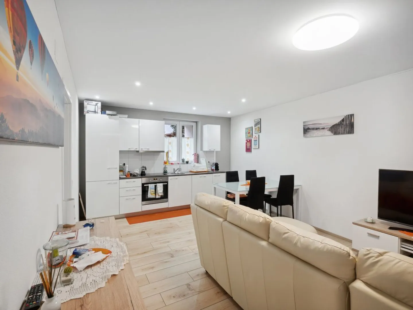 Investimento immobiliare con 4 unità abitative nel soleggiato Ticino - Foto 8 di 13