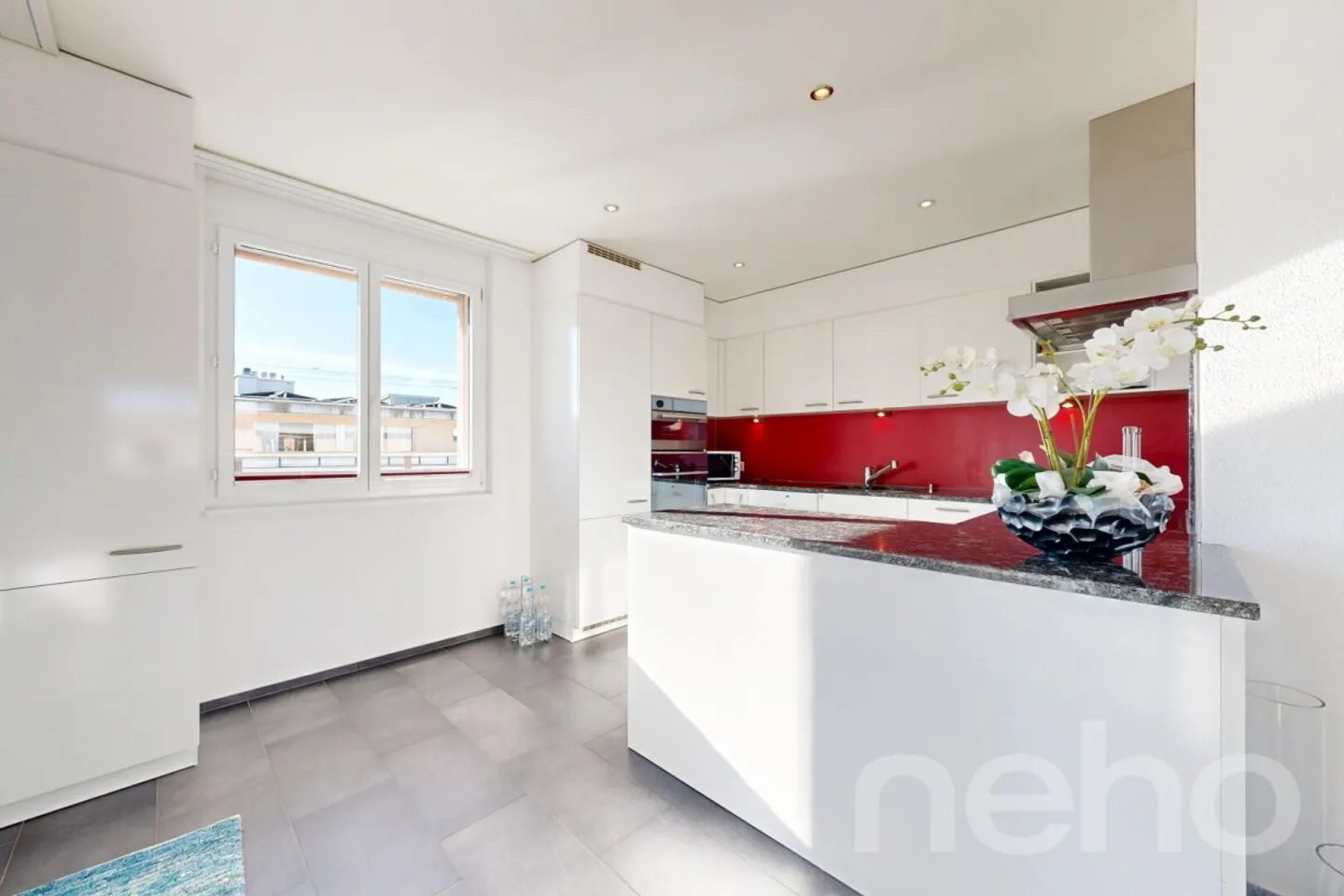 Grosszügige Attikawohnung mit Lift - Foto 4 von 12