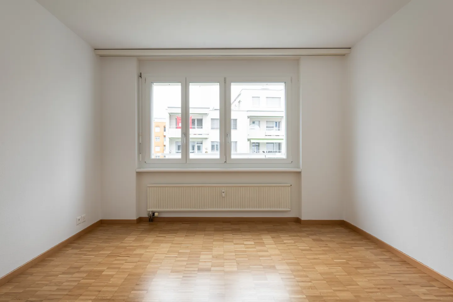 Apartment for rent - Photo 4 of 5