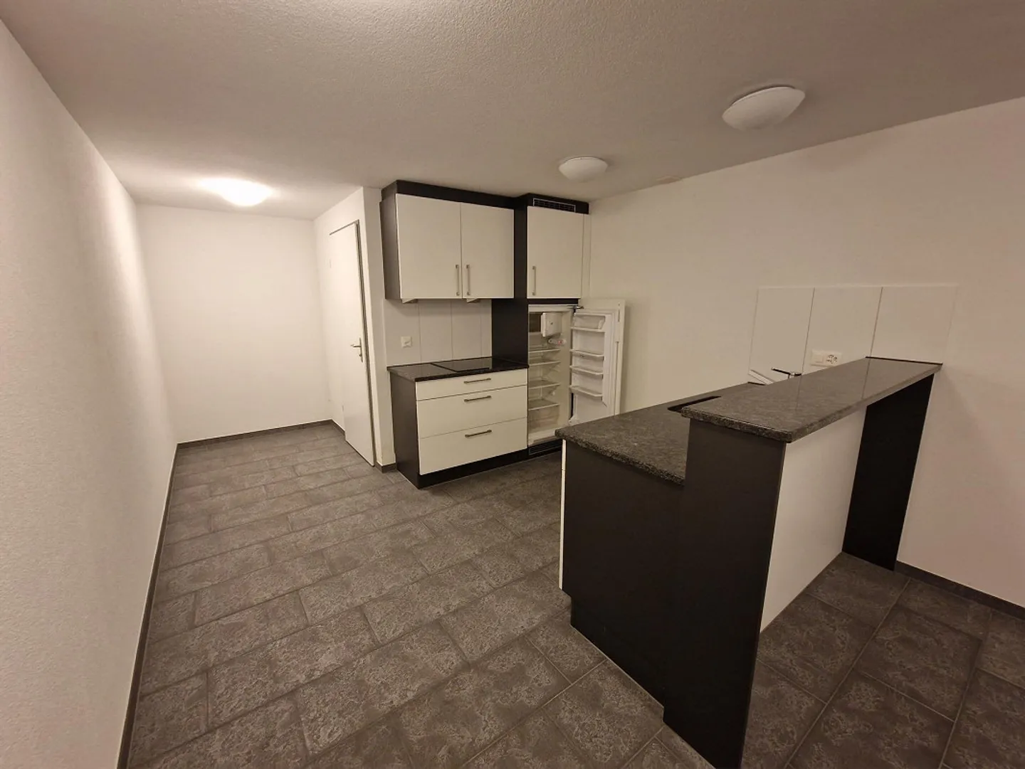 Ampio spazio hobby con cucina e bagno privato - Foto 7 di 7