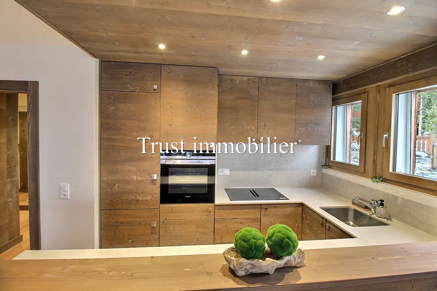 3008L. Year-round rental. Fully renovated apartment - Photo 5 of 16