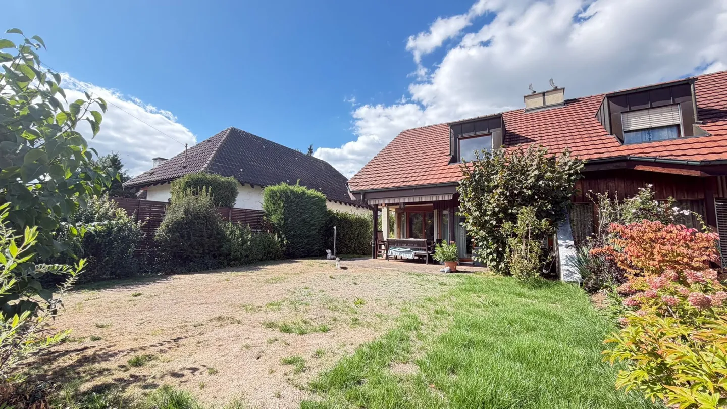 Charmantes Doppelhaus mit Garten - Foto 19 von 22