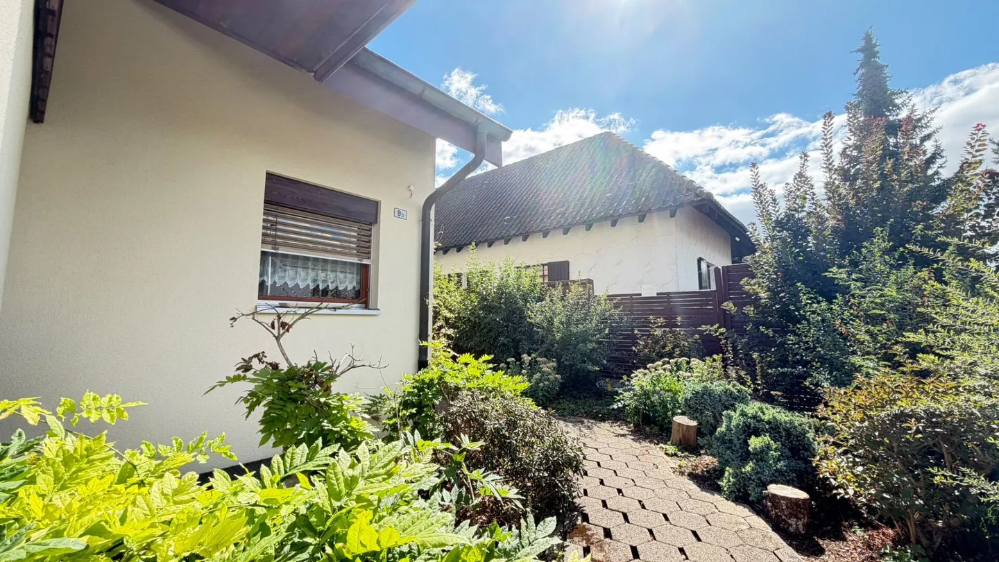 Charmantes Doppelhaus mit Garten - Foto 20 von 22
