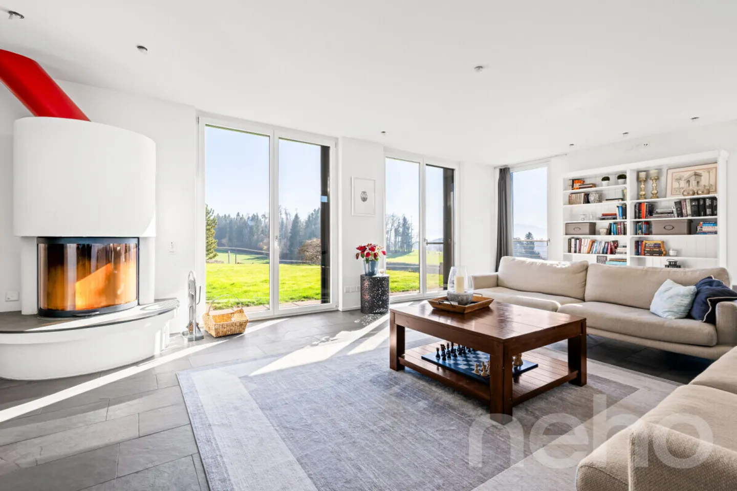 Exclusive single-family house with a wide view in an idyllic location - Photo 5 of 12