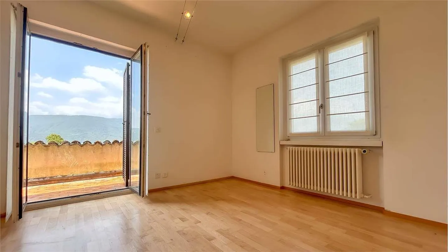 ELEGANTE APPARTAMENTO 4,5 CON GIARDINO PRIVATO - Foto 13 di 13