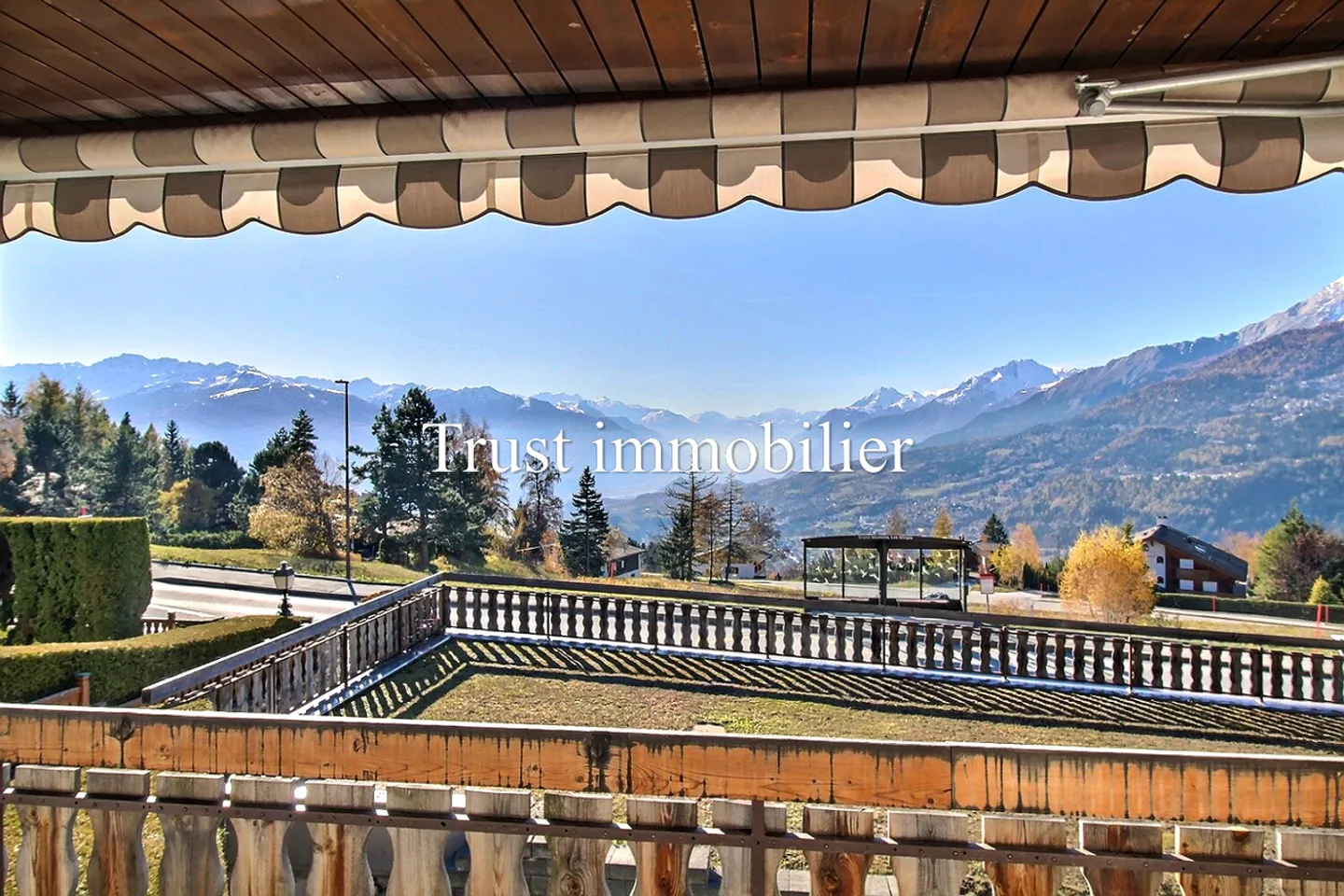 3008L. Year-round rental. Fully renovated apartment - Photo 9 of 16