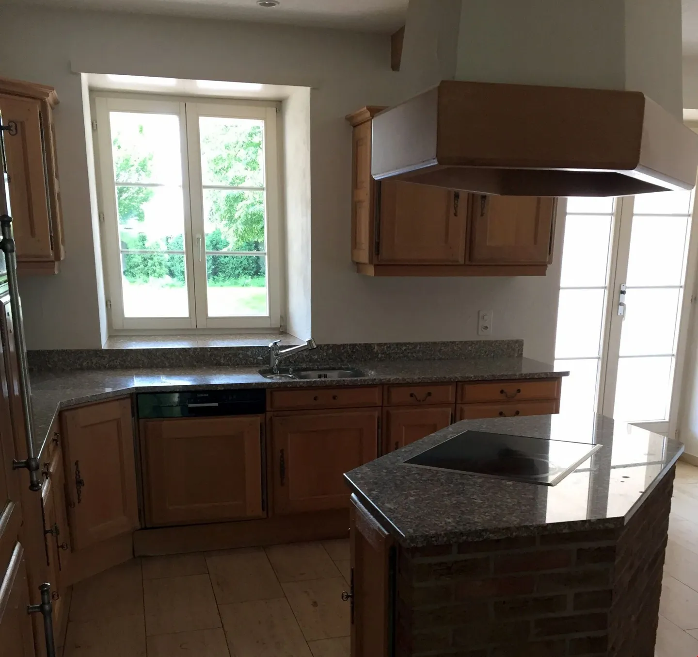 Sehr grosse 4.5 Zimmer Garten Wohnung an guter Lage in Lenzburg - Photo 3 sur 12