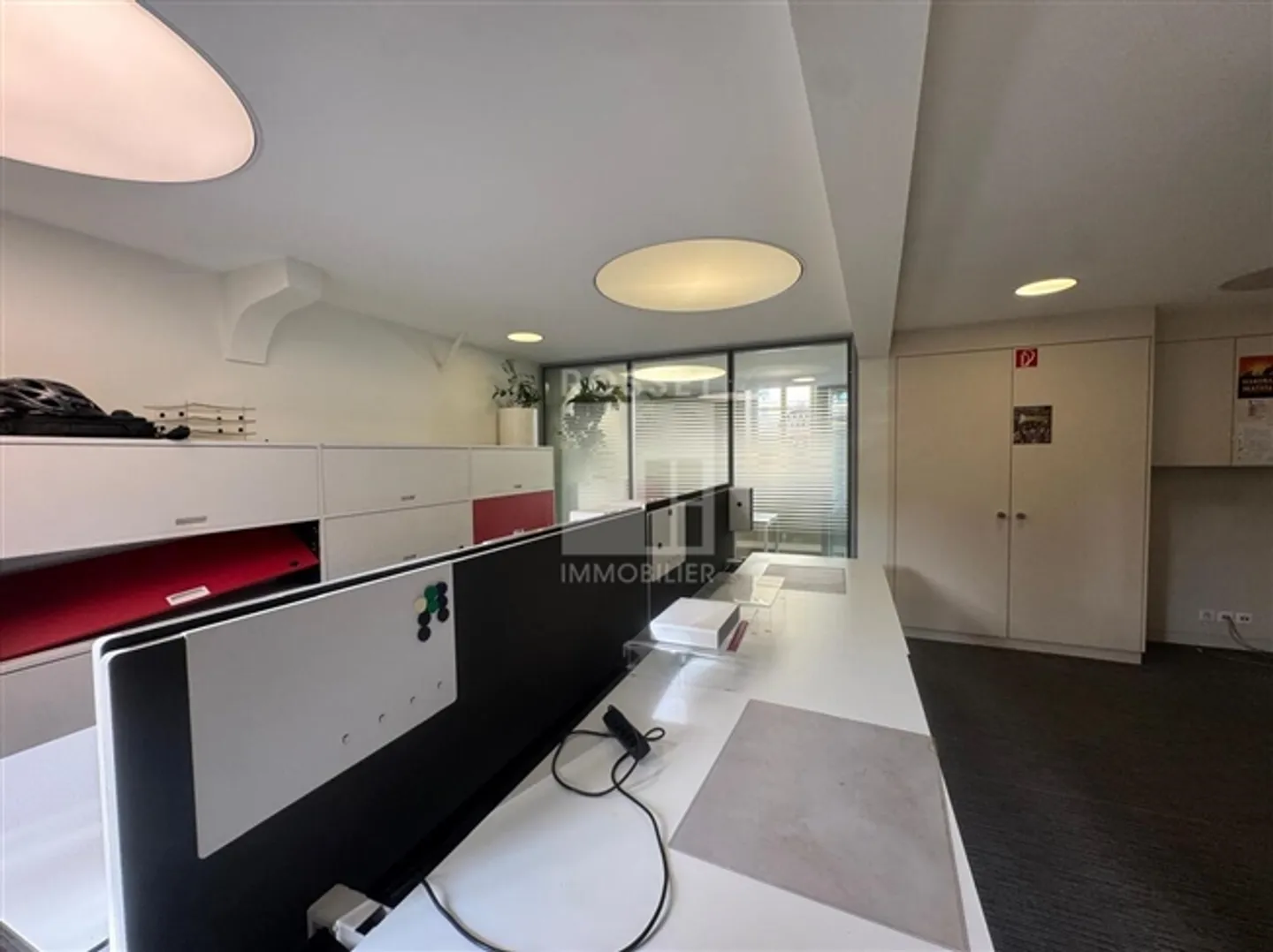 Beautiful gaming hall of approximately 80 m² - Photo 6 of 7